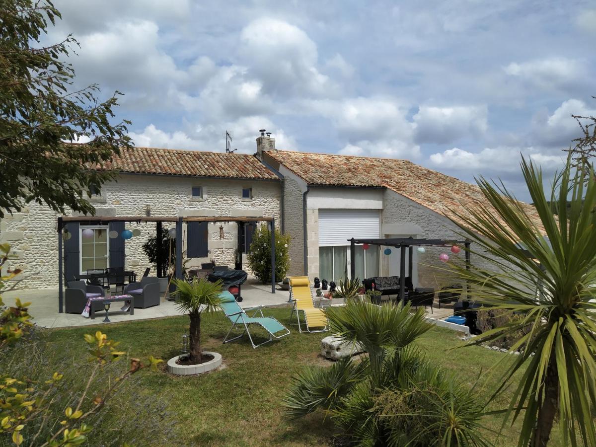 B&B Bel Agave Saint-Georges-des-Agoûts Exterior photo